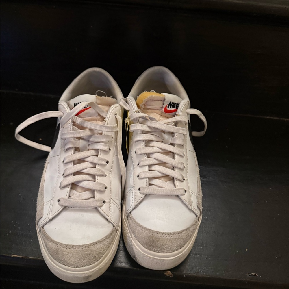 Nike Men's White and Gray Sneakers with Red Detail